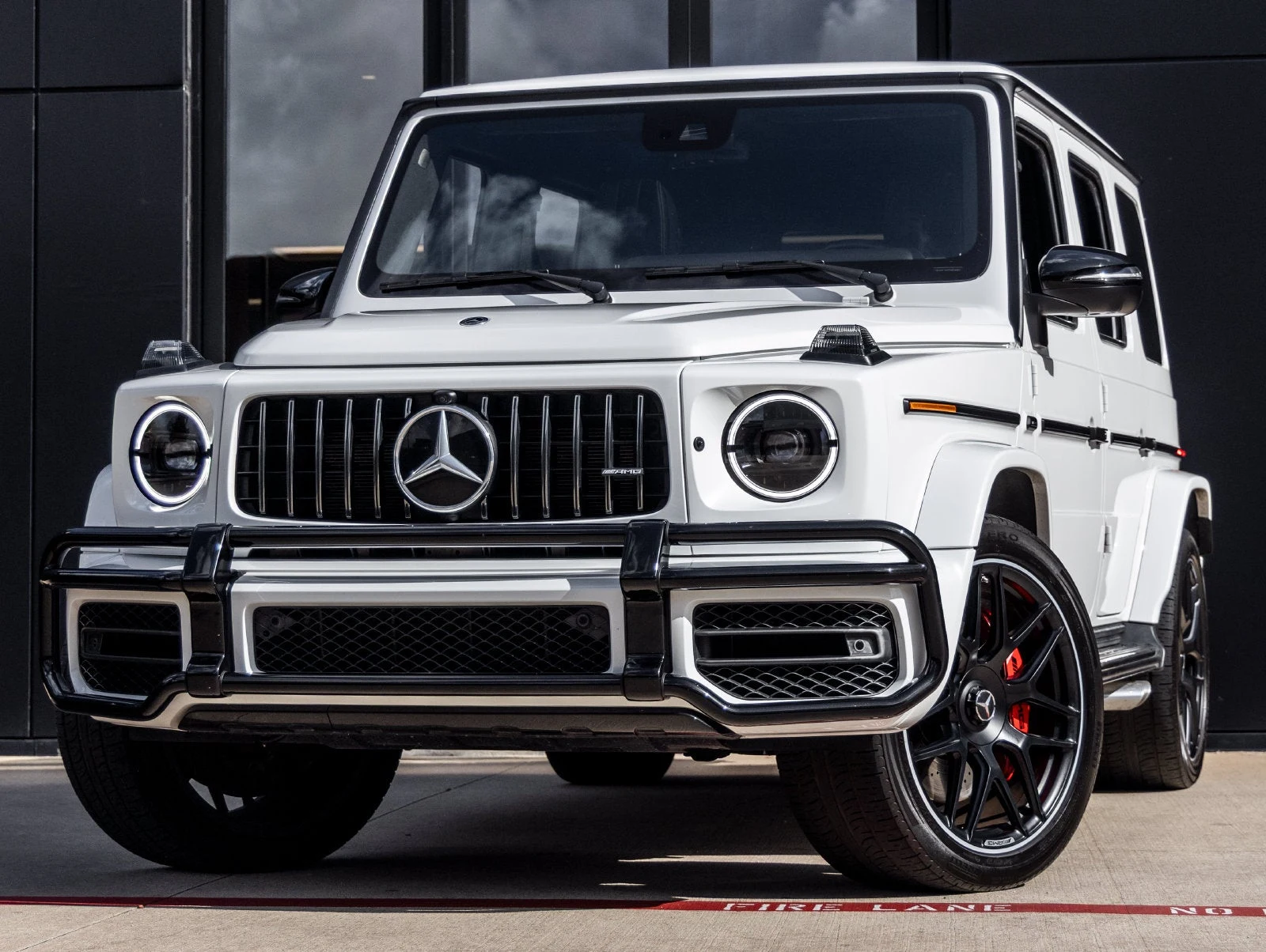 Mercedes-Benz AMG G 63 (W463 2nd Generation) · Polar White · Indigo Auto Group