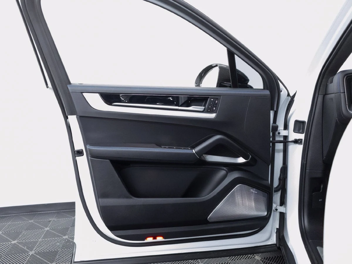 2024 Porsche Cayenne Turbo GT (3rd Generation, 2024 Update), 17/20