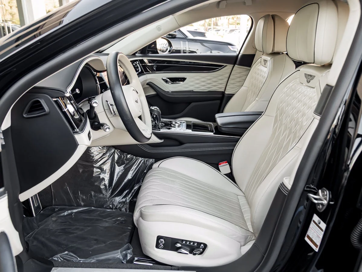 2023 Bentley Flying Spur Azure V8 (3rd Generation), 17/20