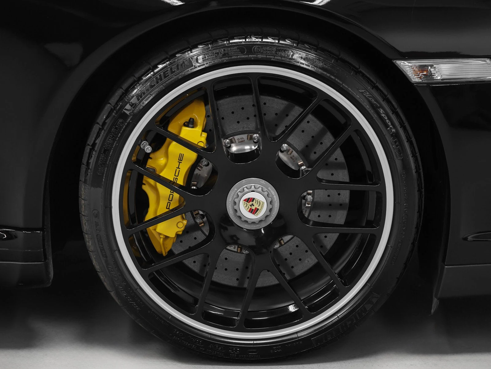 2012 Porsche 911 Turbo S (997.2), 17/20