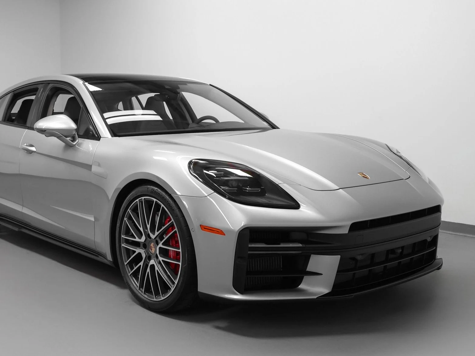 2026 Porsche Panamera GTS (976), 8/20