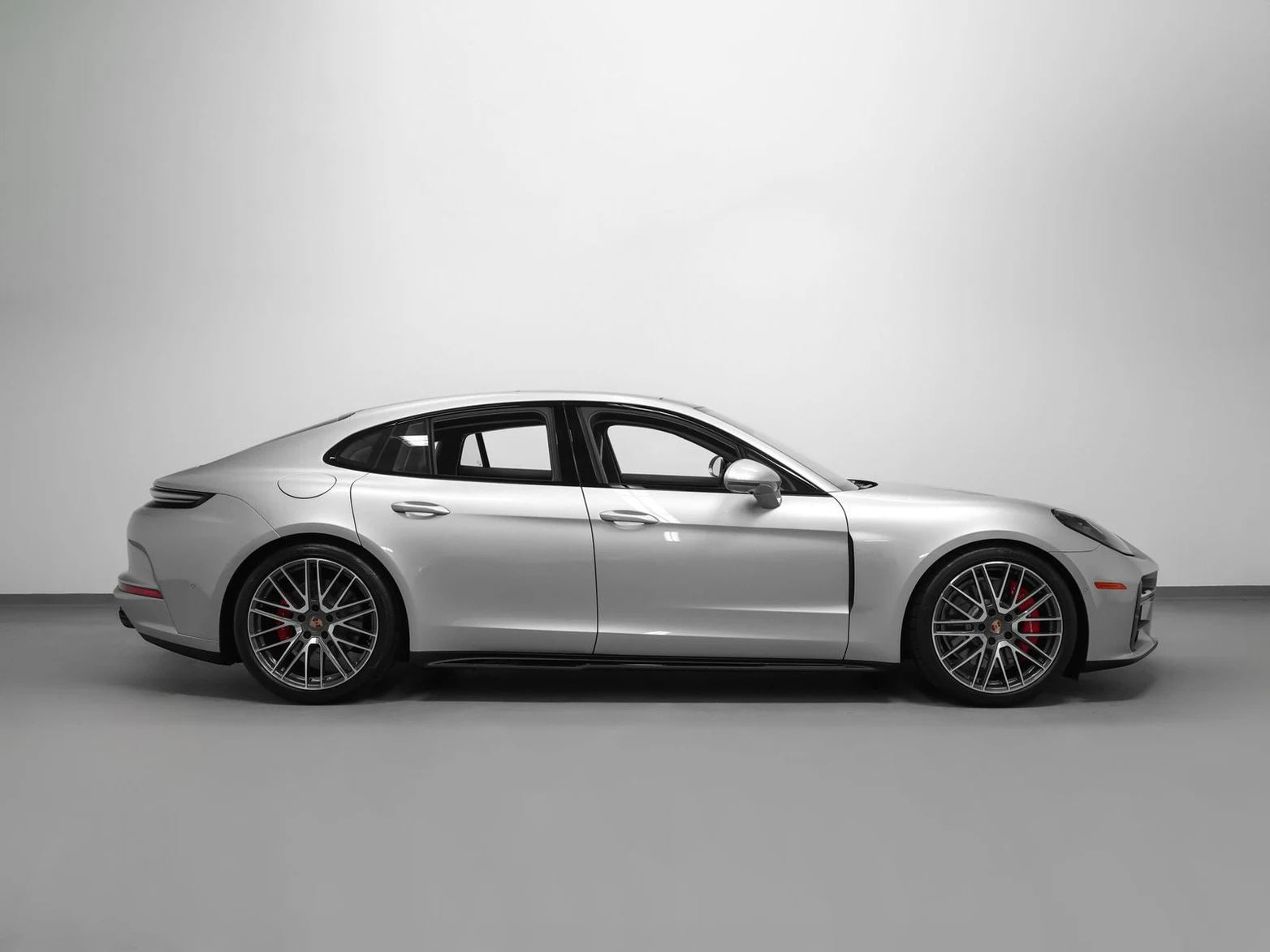 2026 Porsche Panamera GTS (976), 12/20