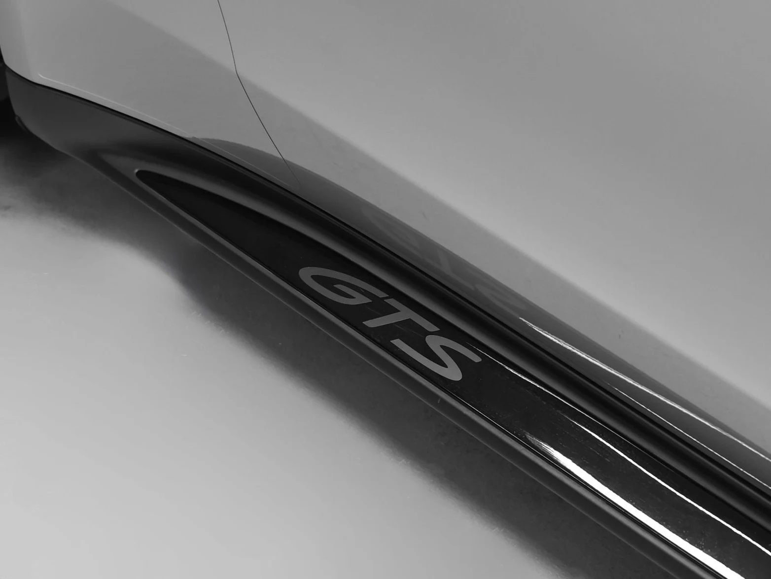 2026 Porsche Panamera GTS (976), 13/20