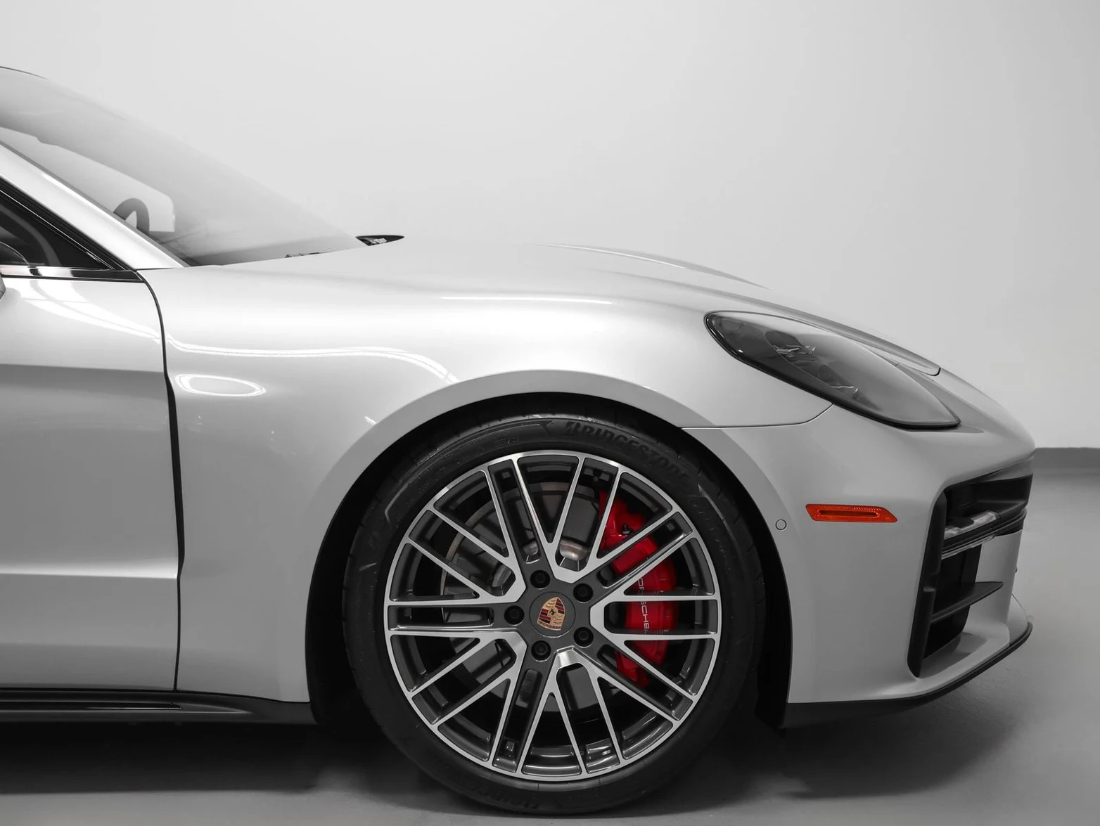 2026 Porsche Panamera GTS (976), 15/20