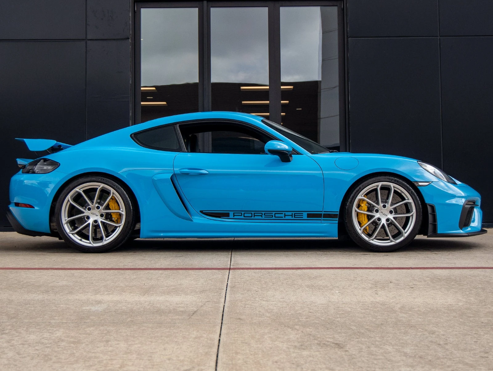 2021 Porsche 718 Cayman GT4, 12/20