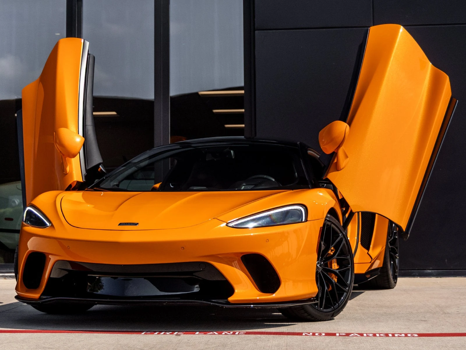 2022 McLaren GT, 2/20