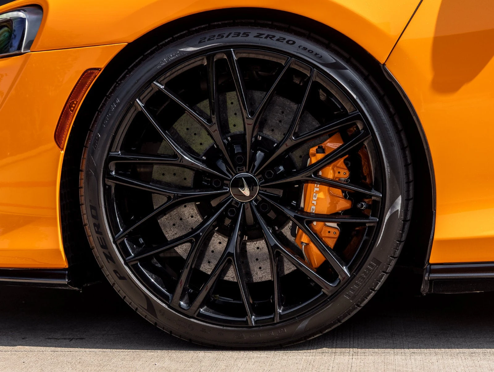 2022 McLaren GT, 16/20