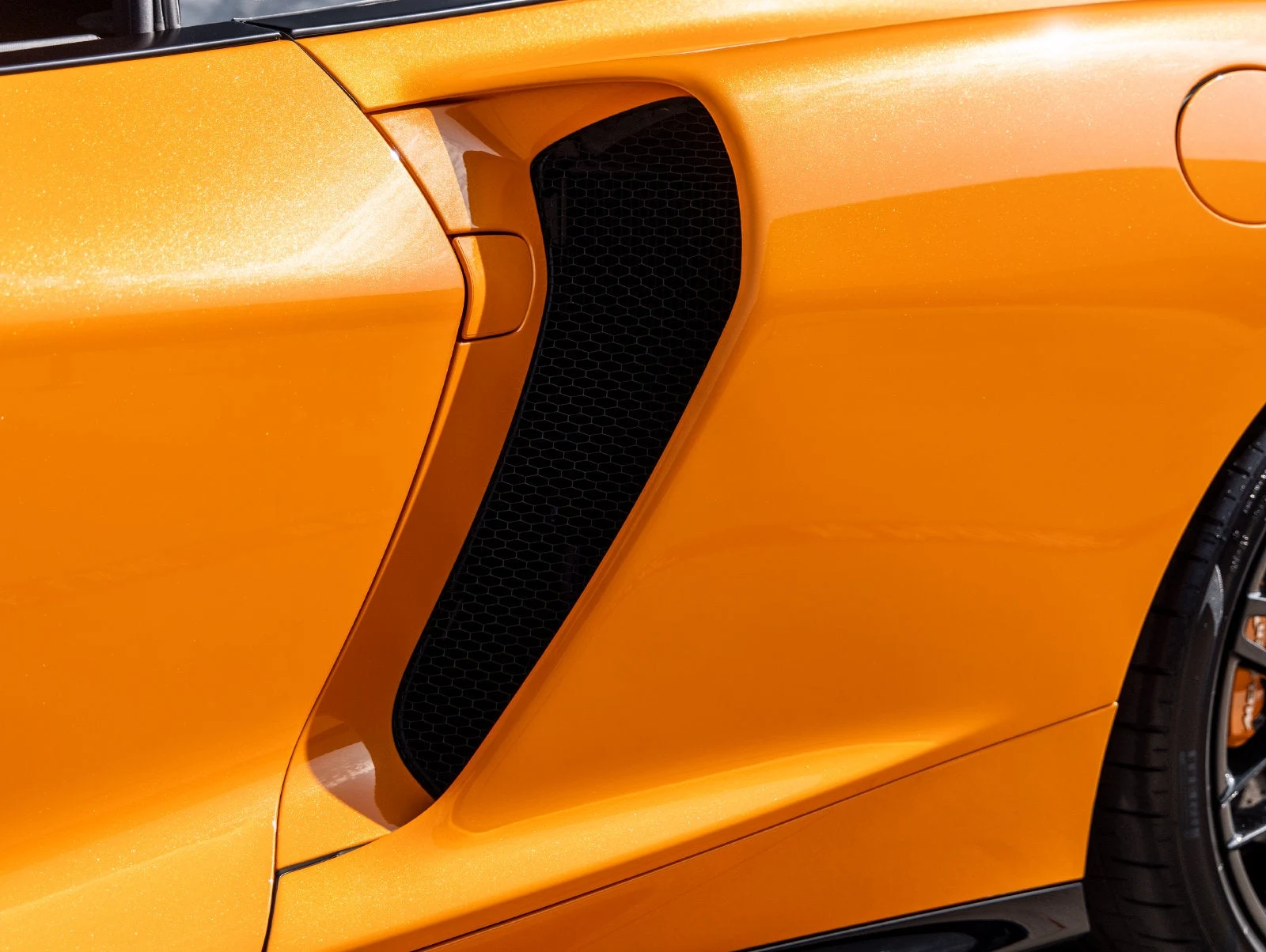 2022 McLaren GT, 17/20