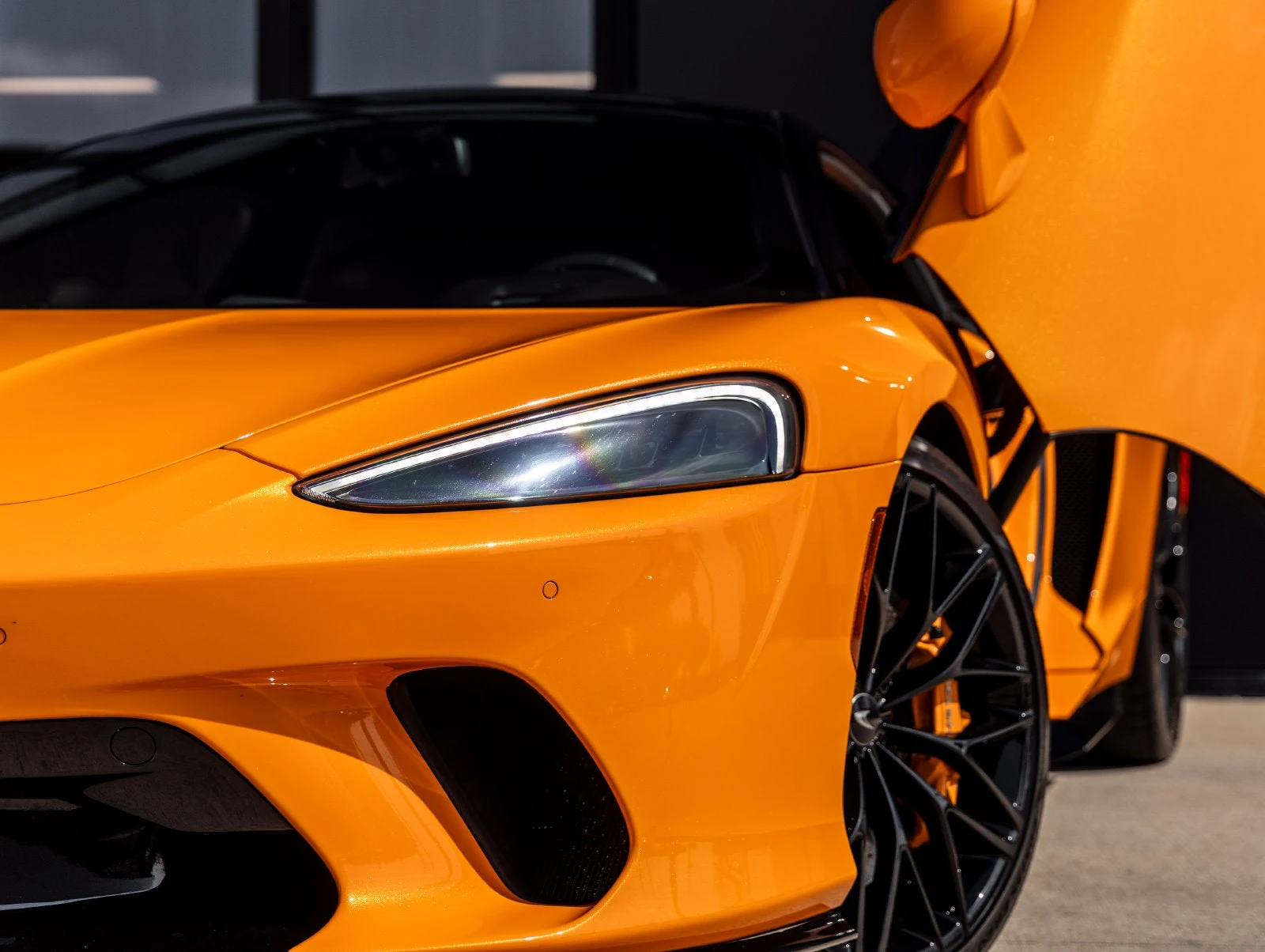 2022 McLaren GT, 18/20