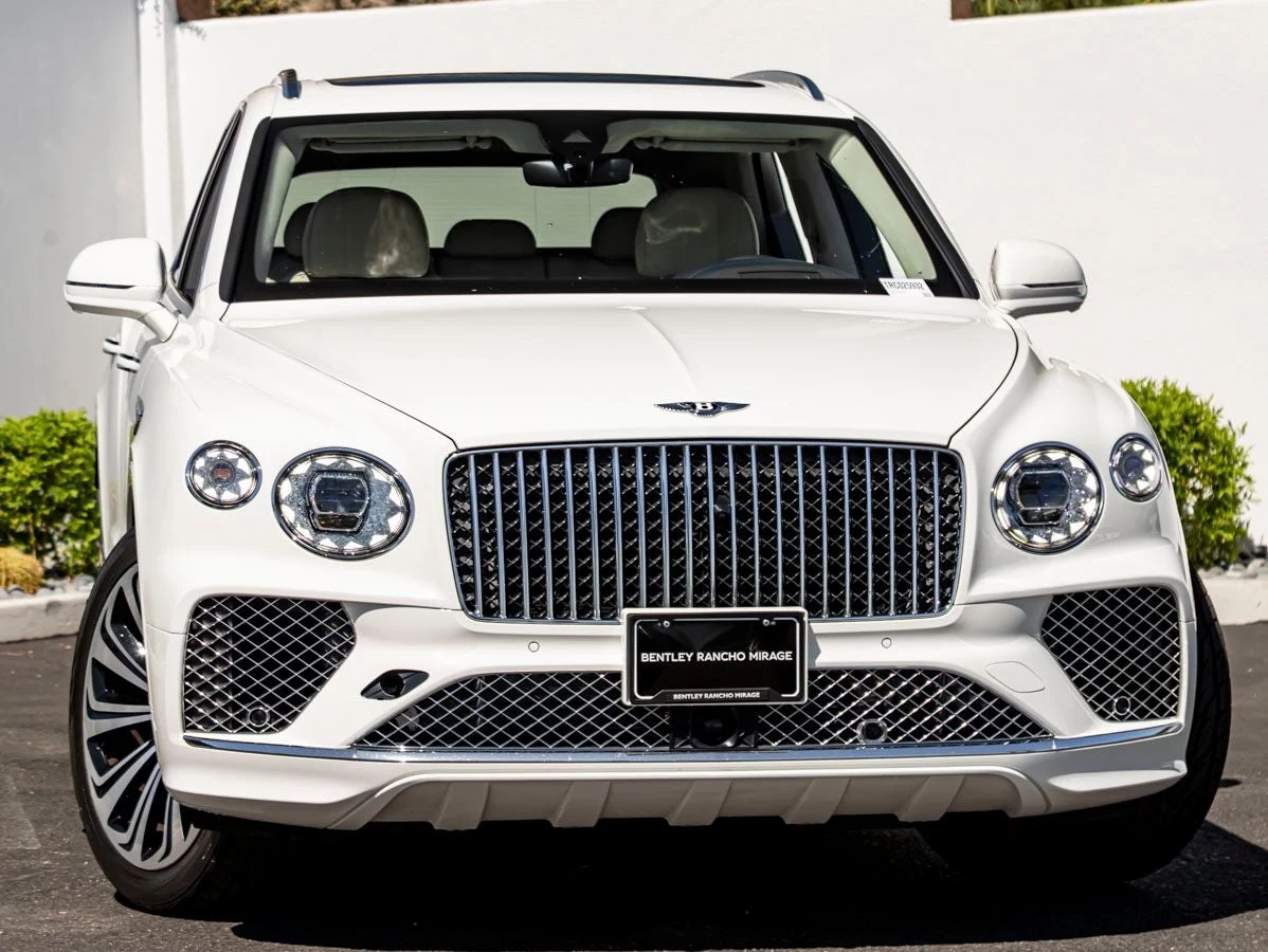 Bentley Bentayga Azure V8 · Glacier White · Indigo Auto Group