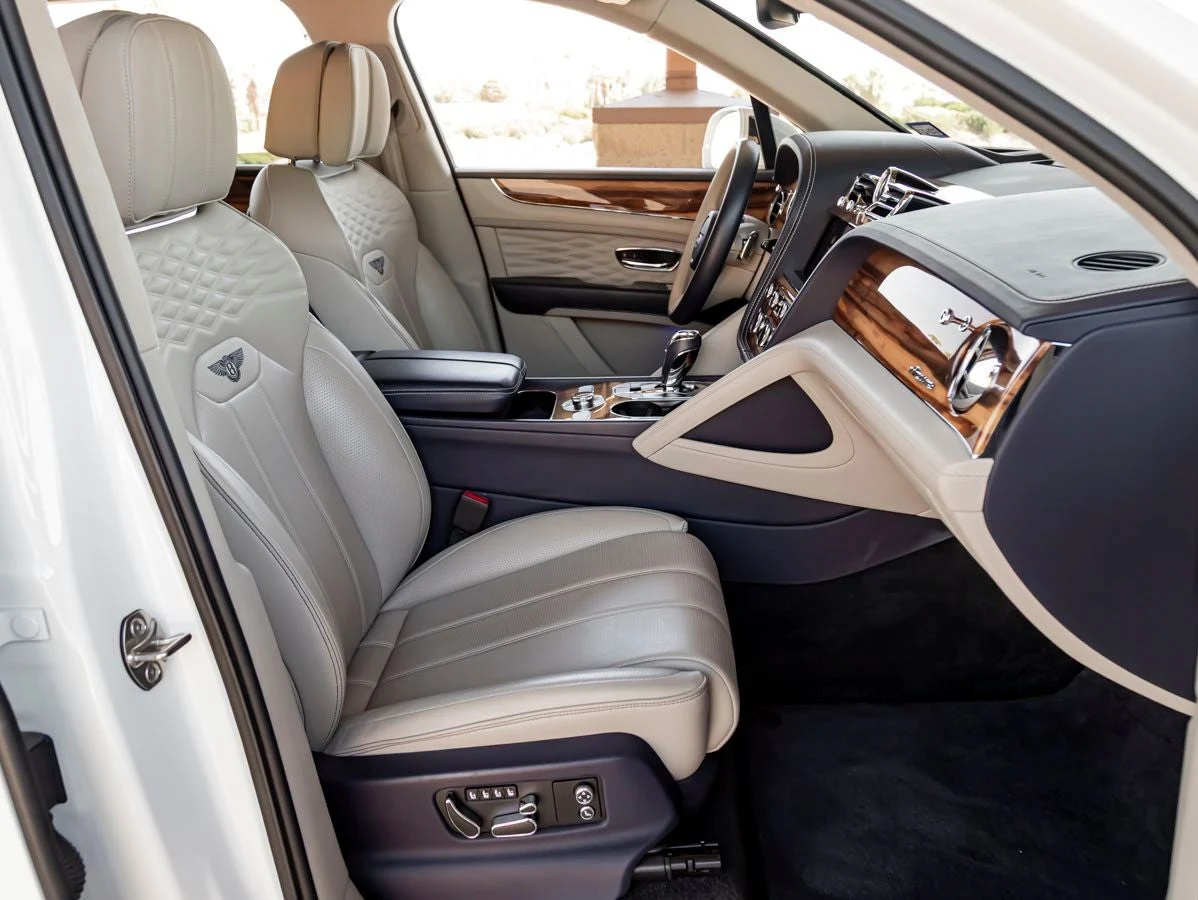 2024 Bentley Bentayga Azure V8, 2/20