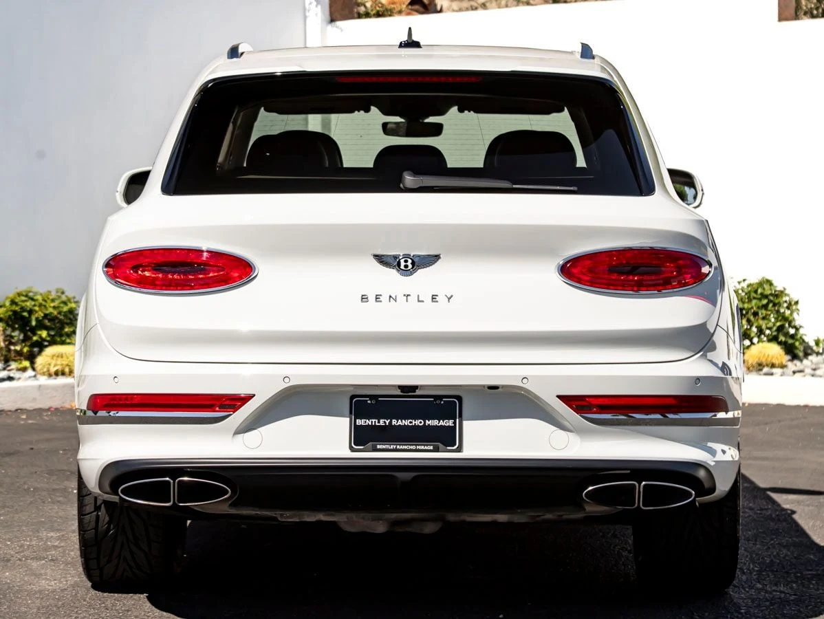 2024 Bentley Bentayga Azure V8, 13/20