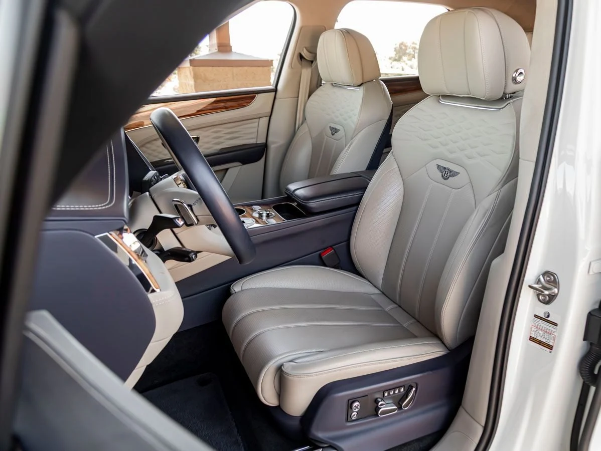 2024 Bentley Bentayga Azure V8, 16/20