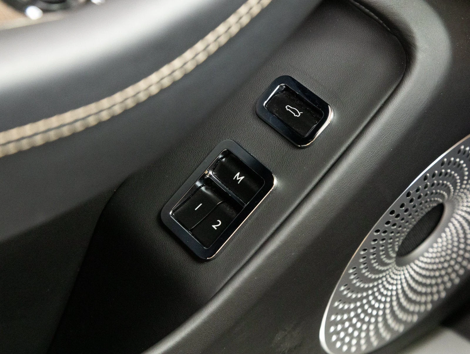 2022 Bentley Flying Spur V8 (3rd Generation), 19/20