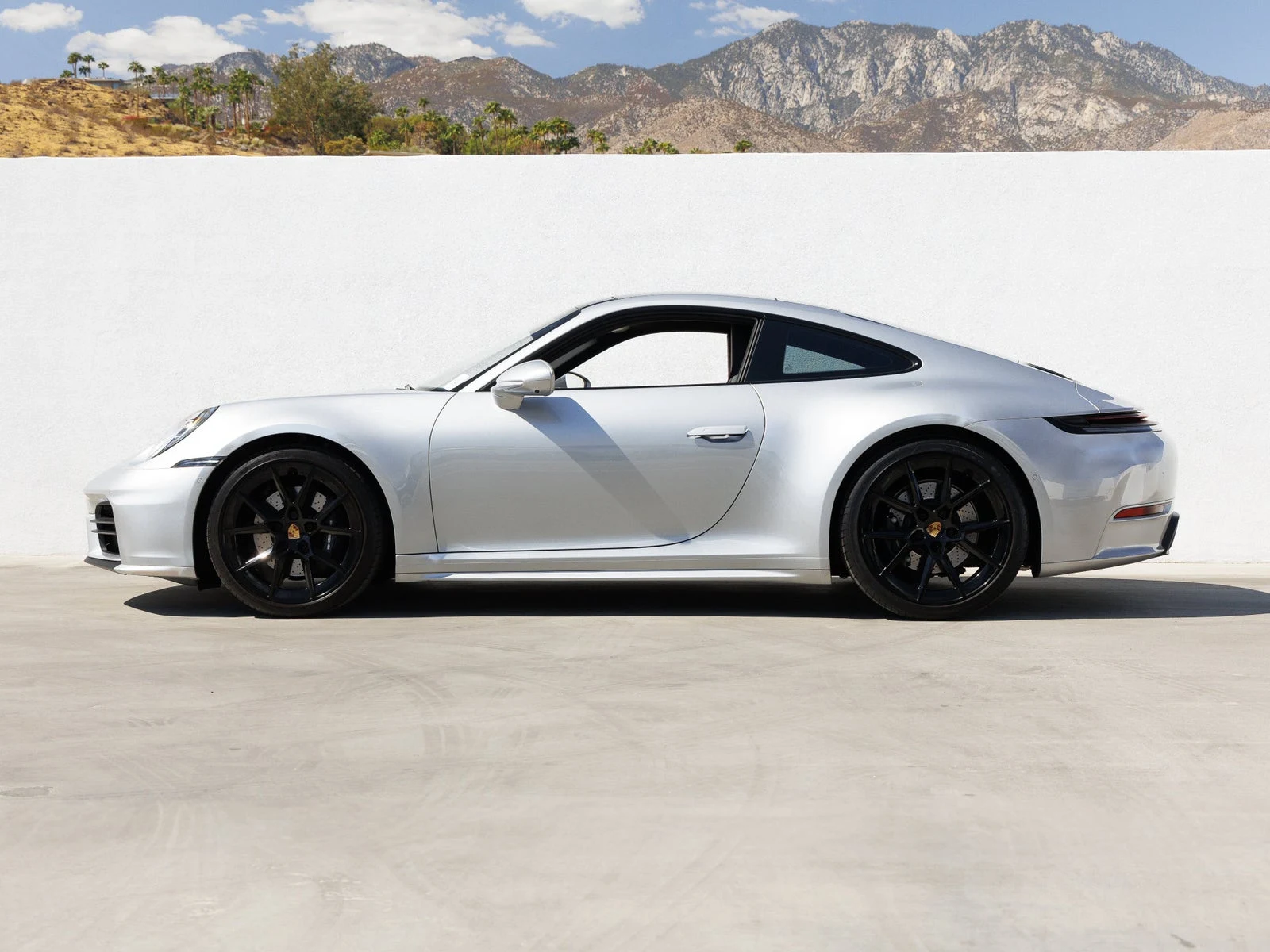 2025 Porsche 911 Carrera (992.2), 2/20