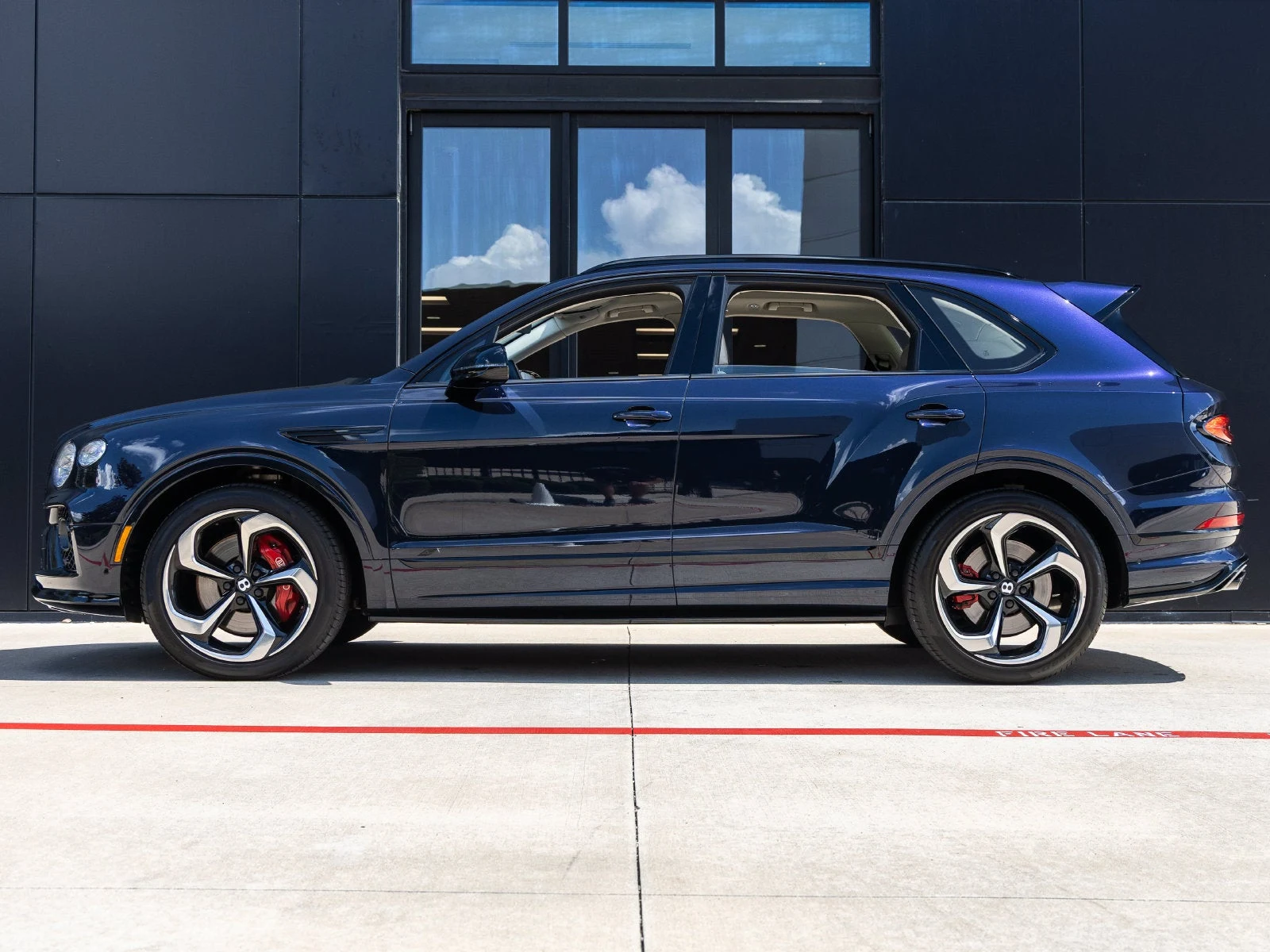 2023 Bentley Bentayga S, 9/20