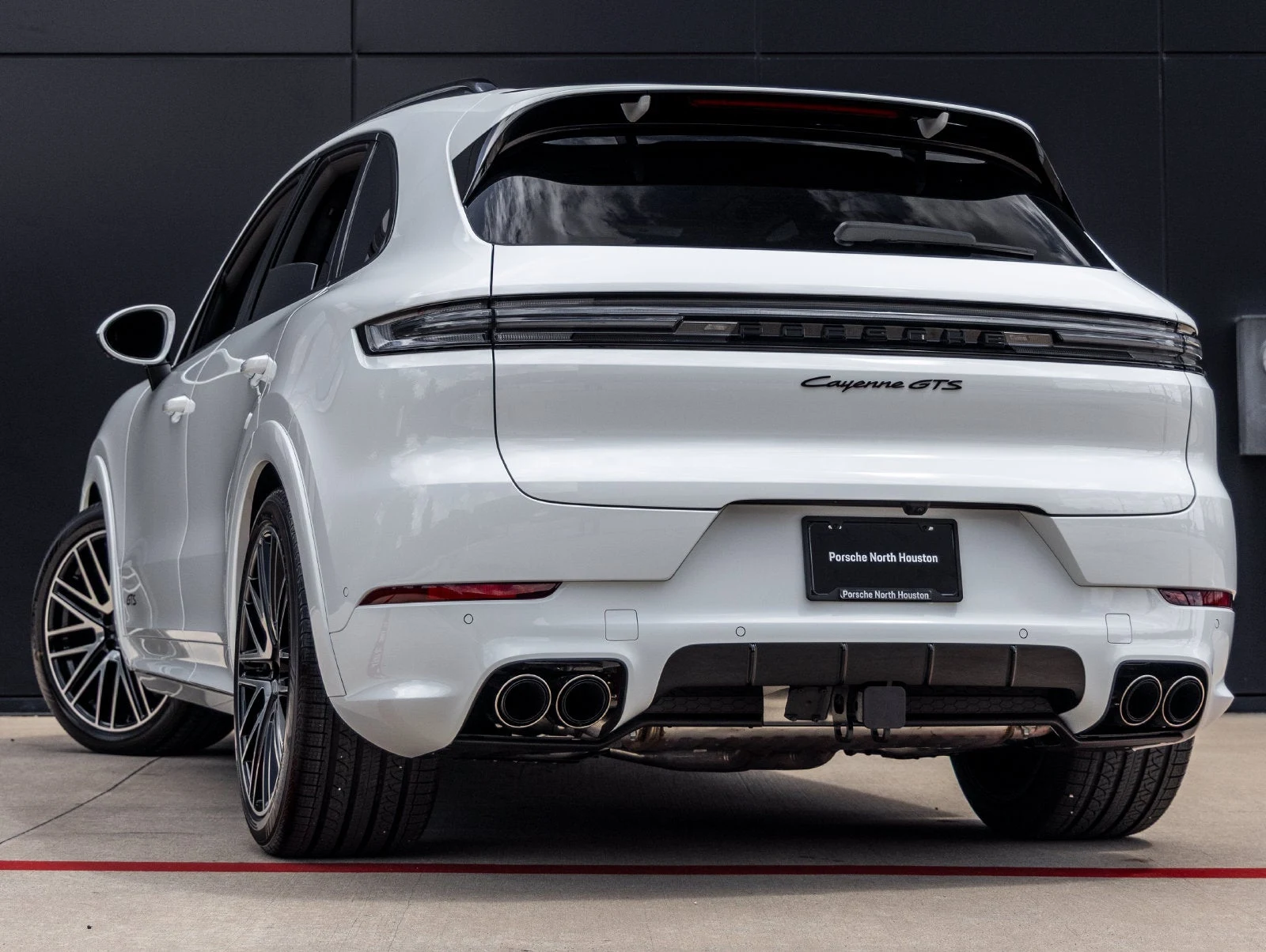 2026 Porsche Cayenne GTS (3rd Generation), 3/20