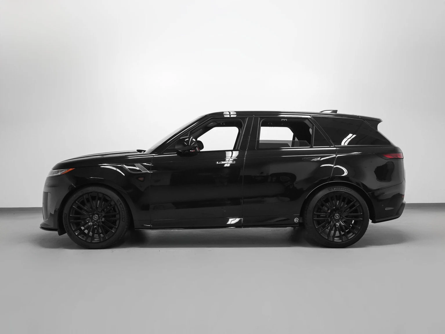 2025 Land Rover Range Rover Sport SV Edition Two (L461), 2/20