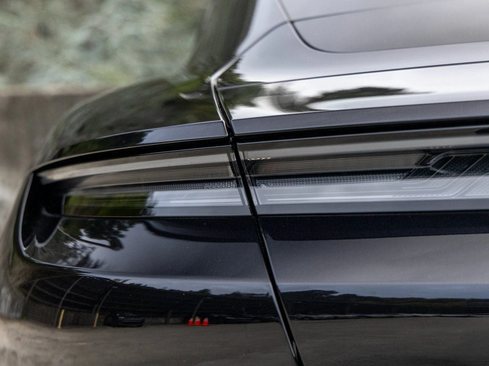 2025 Porsche Taycan 4S (2025 Update), 18/20
