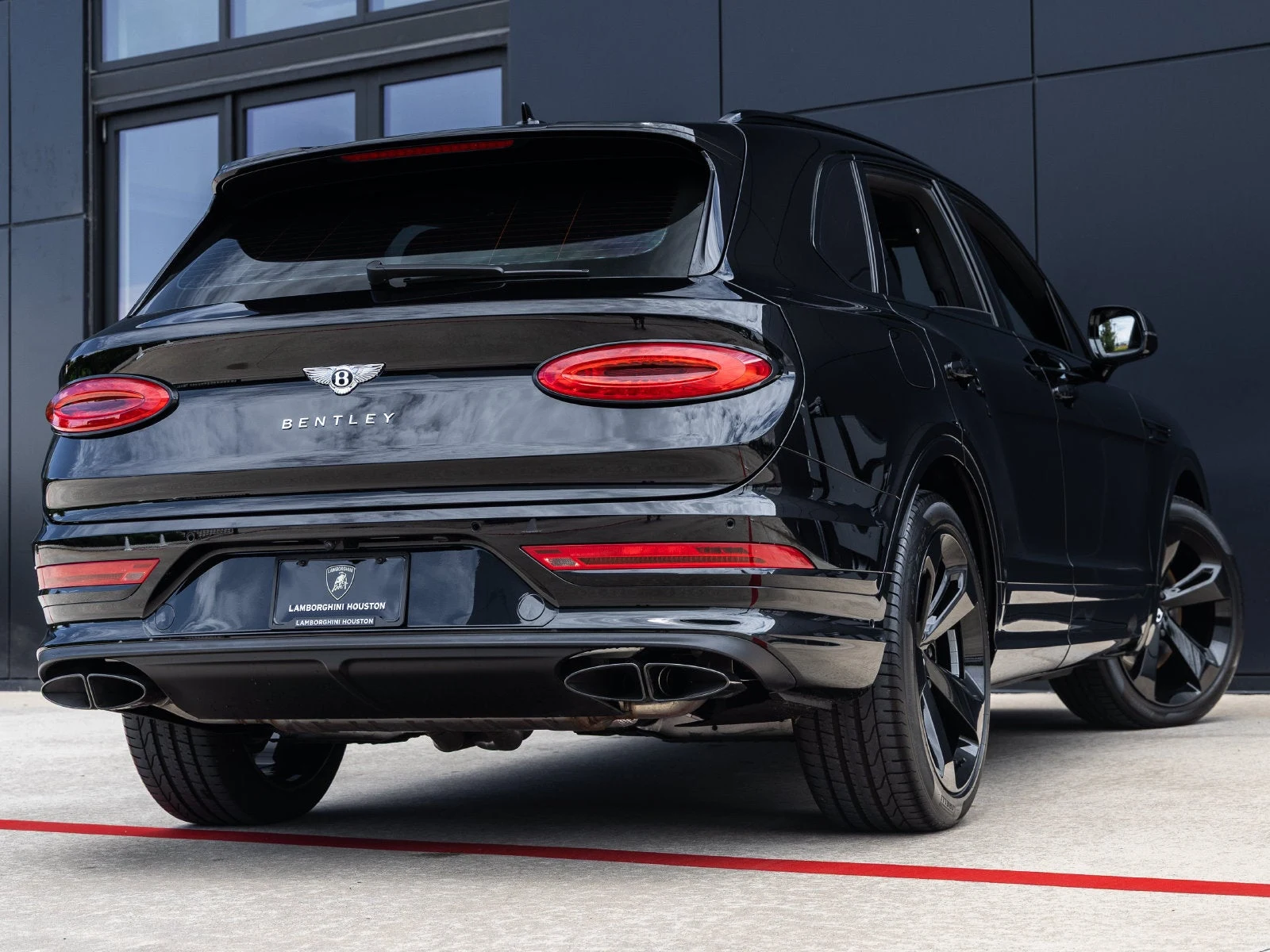 2023 Bentley Bentayga V8, 8/20