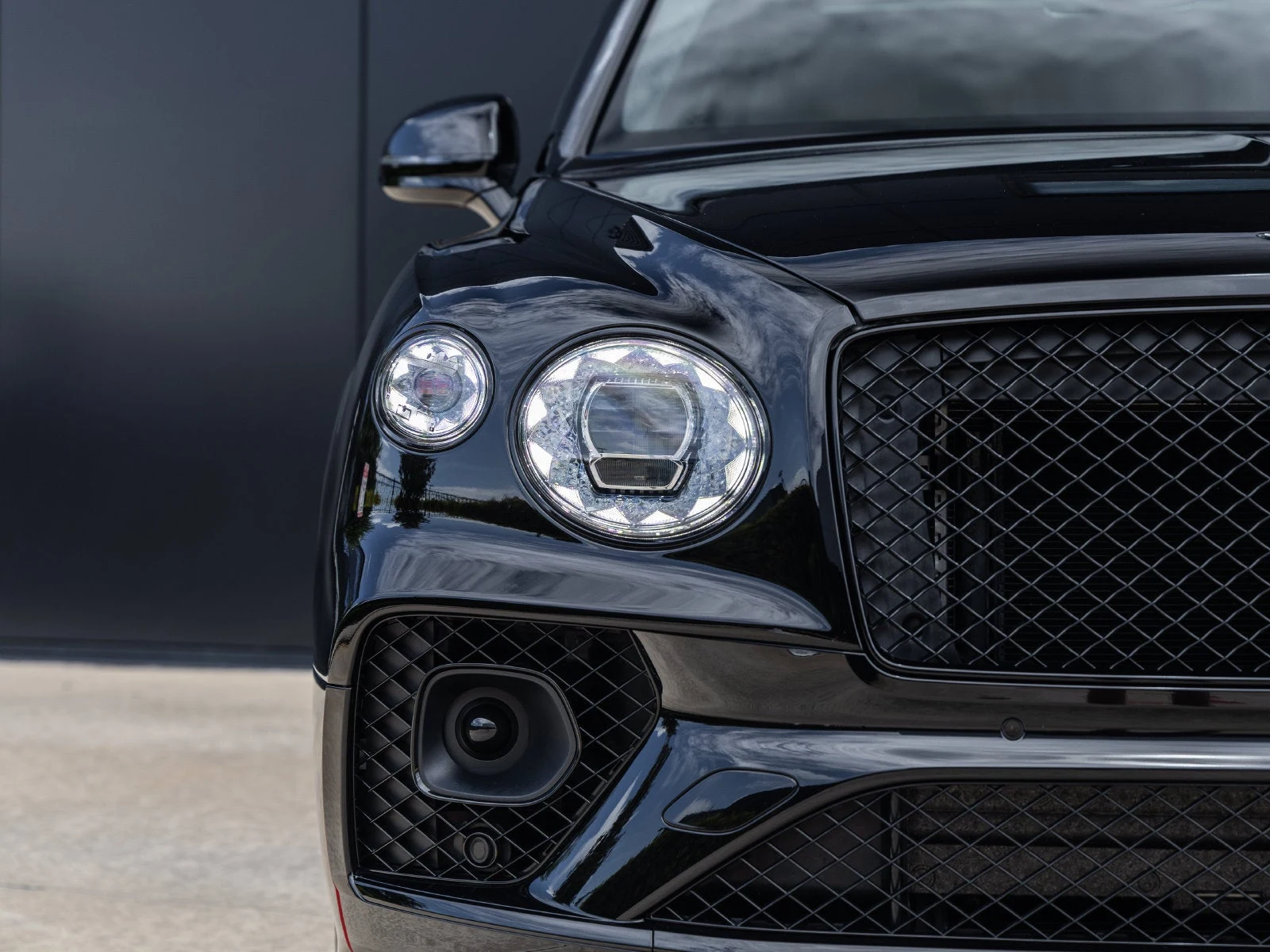 2023 Bentley Bentayga V8, 17/20