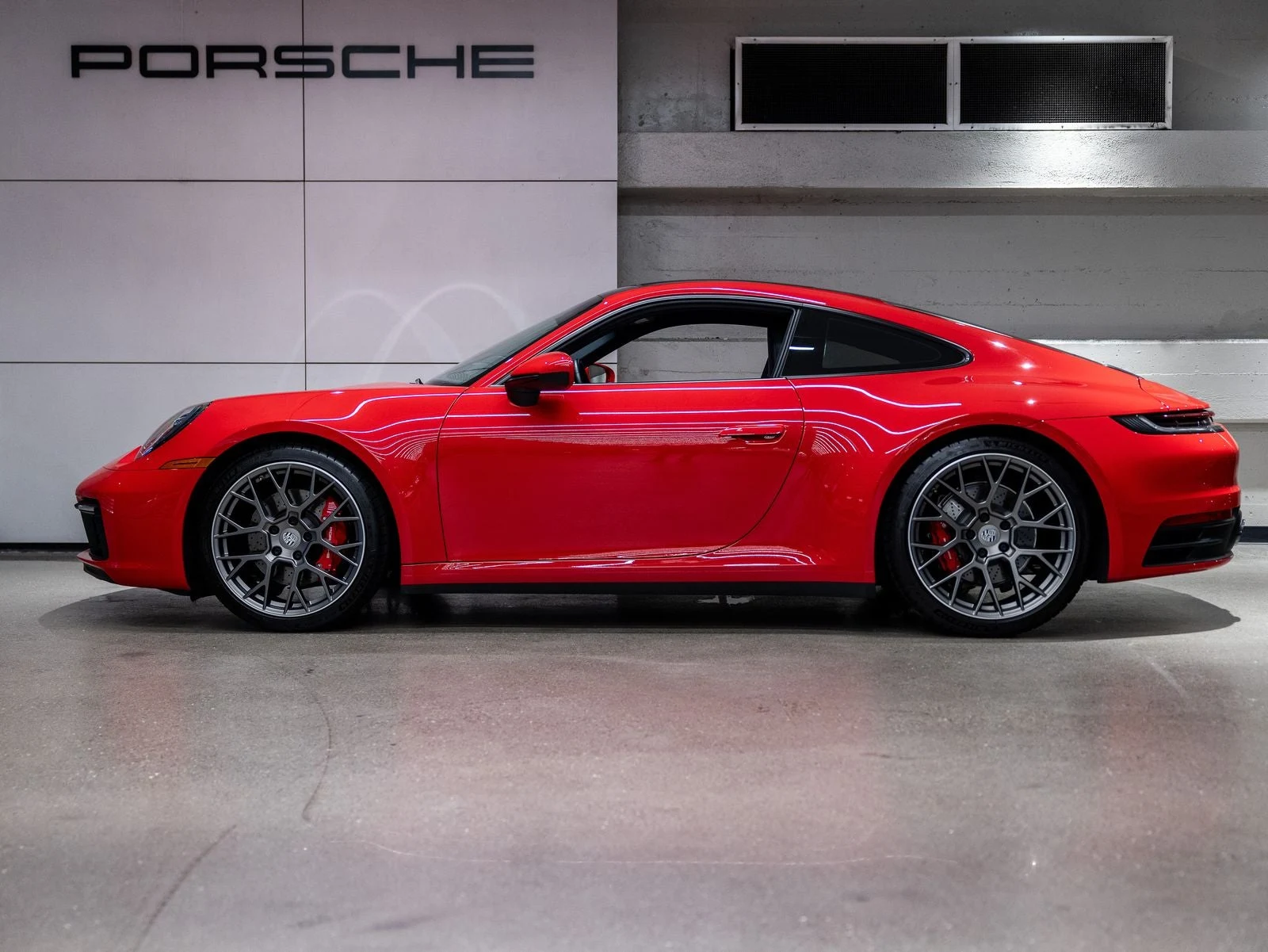 2020 Porsche 911 Carrera 4S (992.1), 2/20