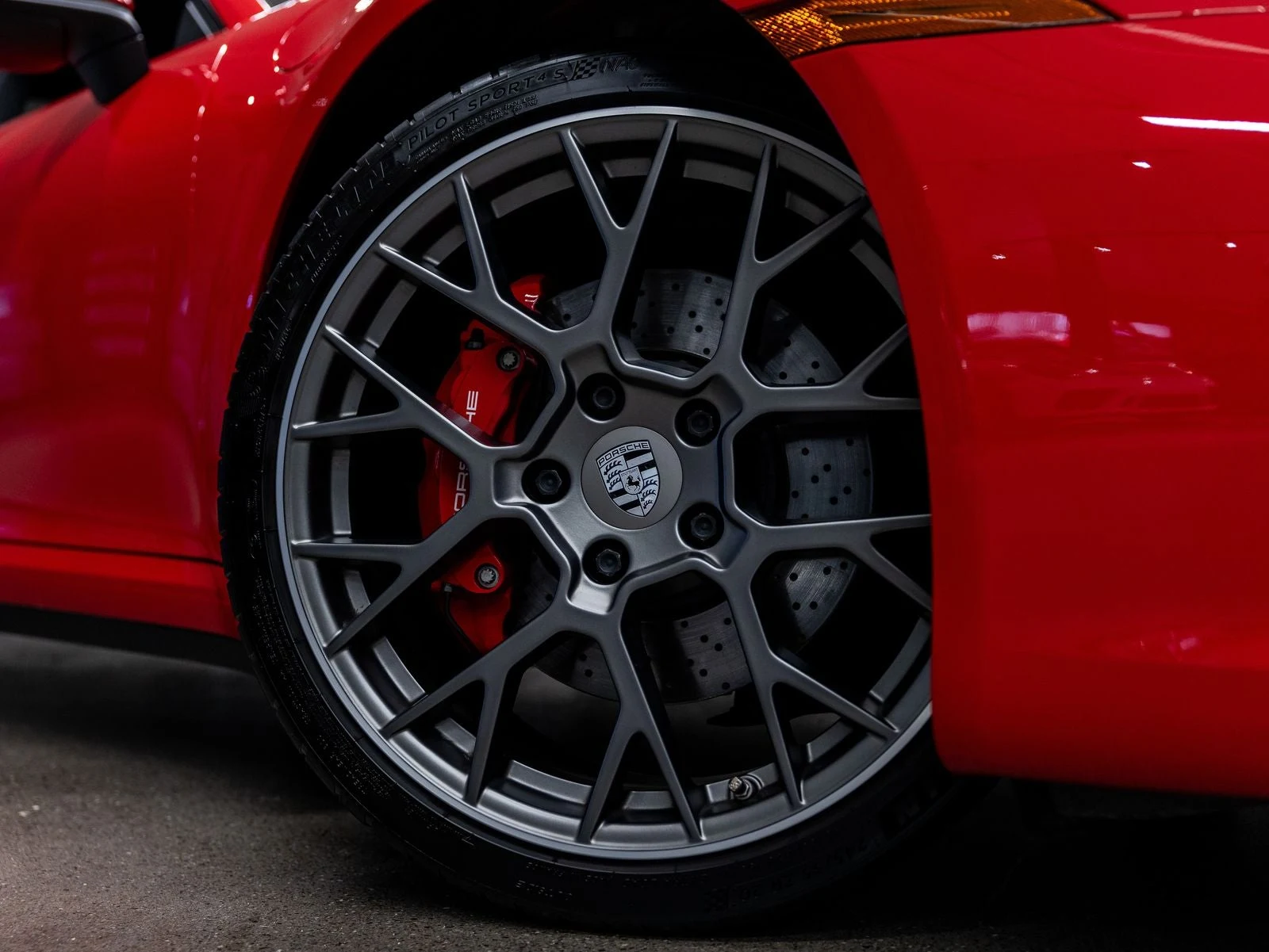2020 Porsche 911 Carrera 4S (992.1), 12/20