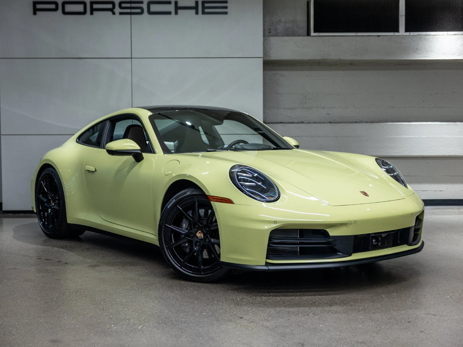2025 Porsche 911 Carrera (992.2), 10/20