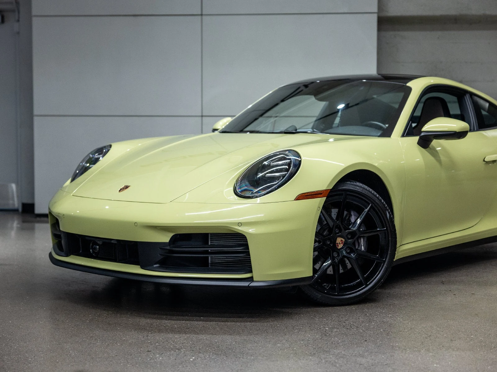 2025 Porsche 911 Carrera (992.2), 20/20