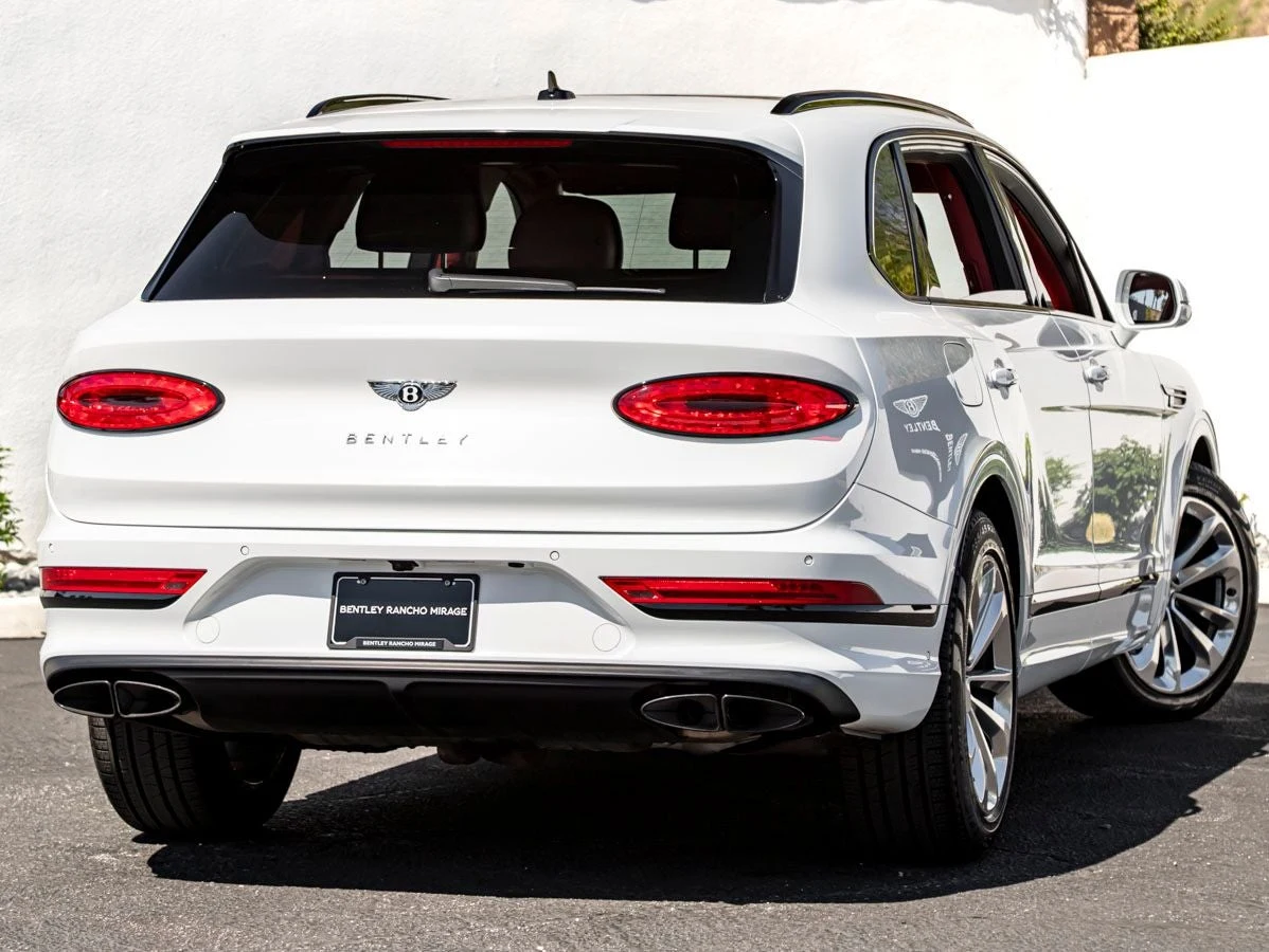 2023 Bentley Bentayga EWB V8, 10/20