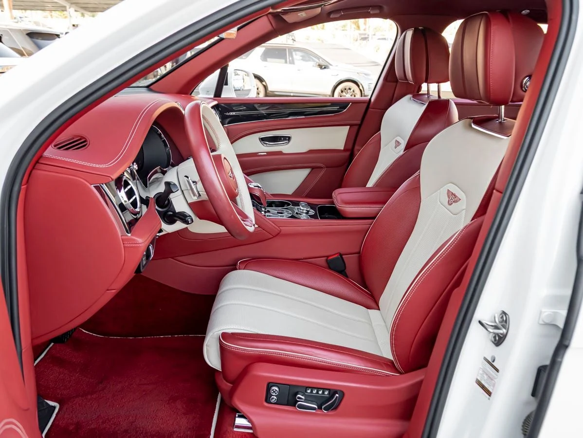 2023 Bentley Bentayga EWB V8, 16/20