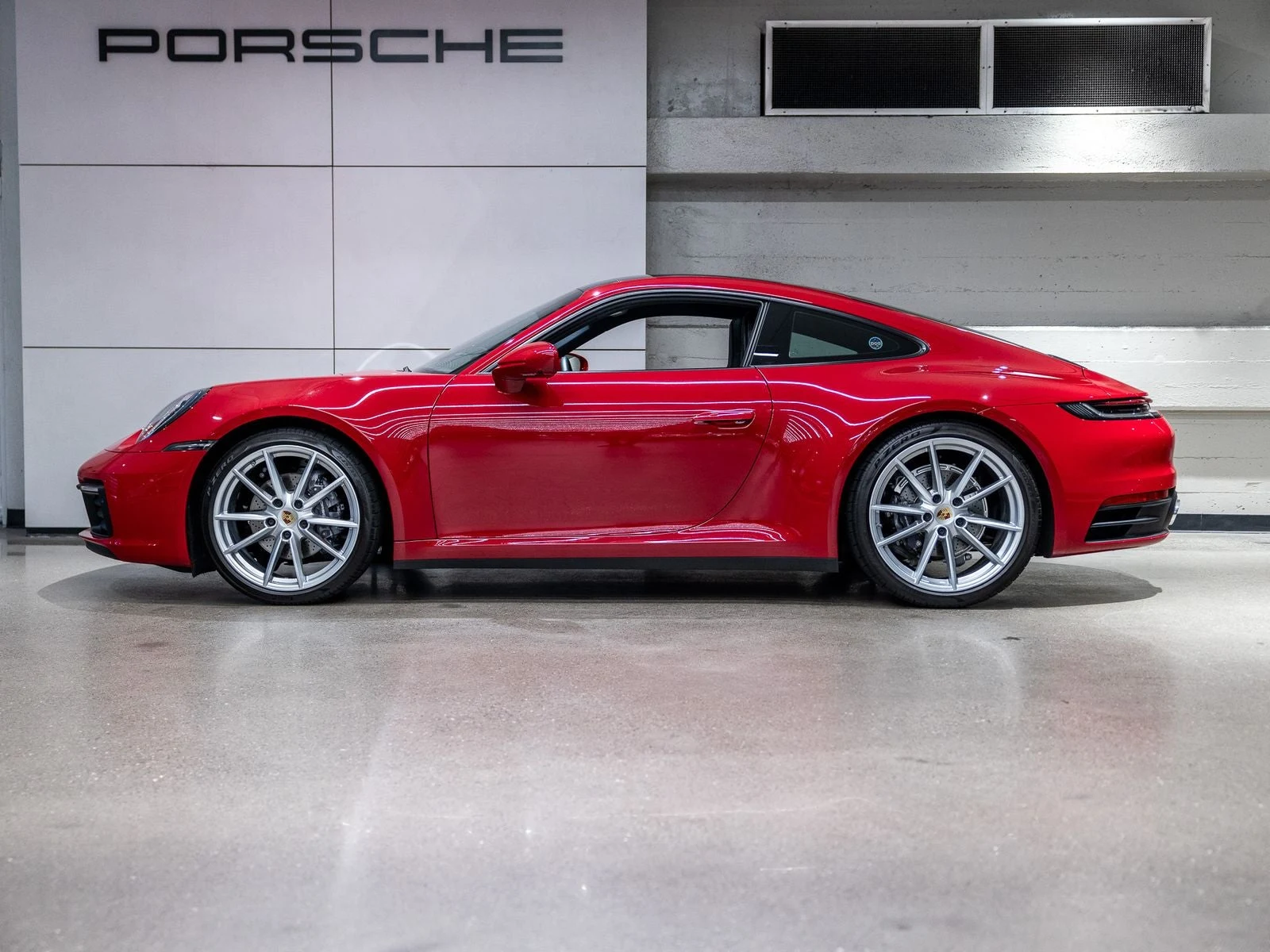 2024 Porsche 911 Carrera (992.1), 2/20