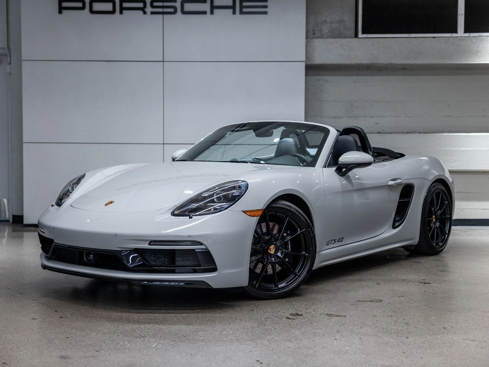 Porsche 718 Boxster GTS 4.0 · Chalk · Indigo Auto Group