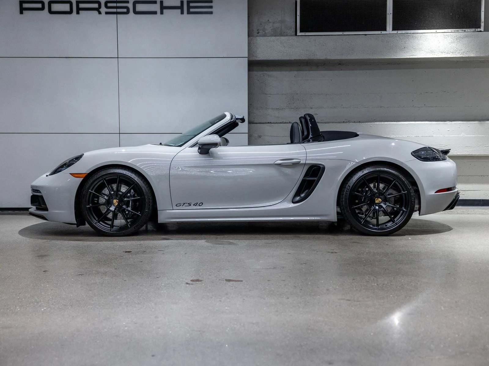 2025 Porsche 718 Boxster GTS 4.0, 2/20