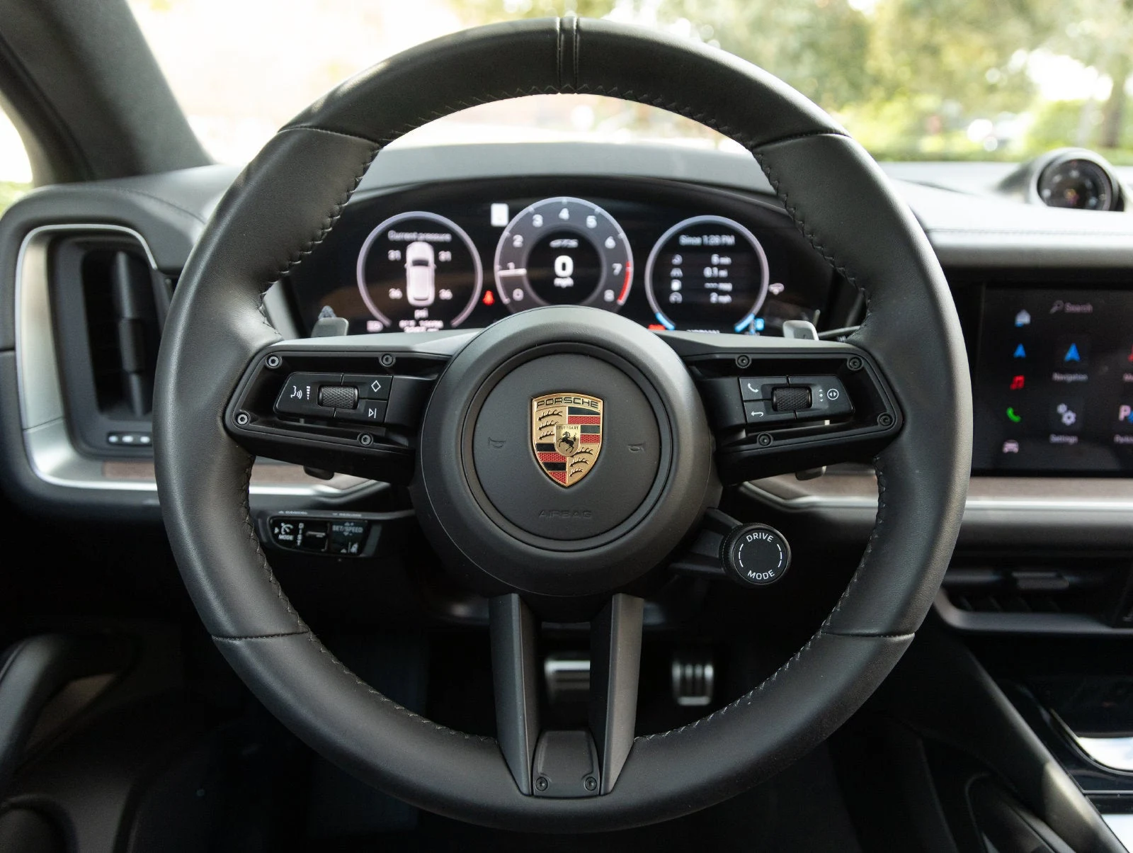 2025 Porsche Cayenne GTS (3rd Generation), 13/20