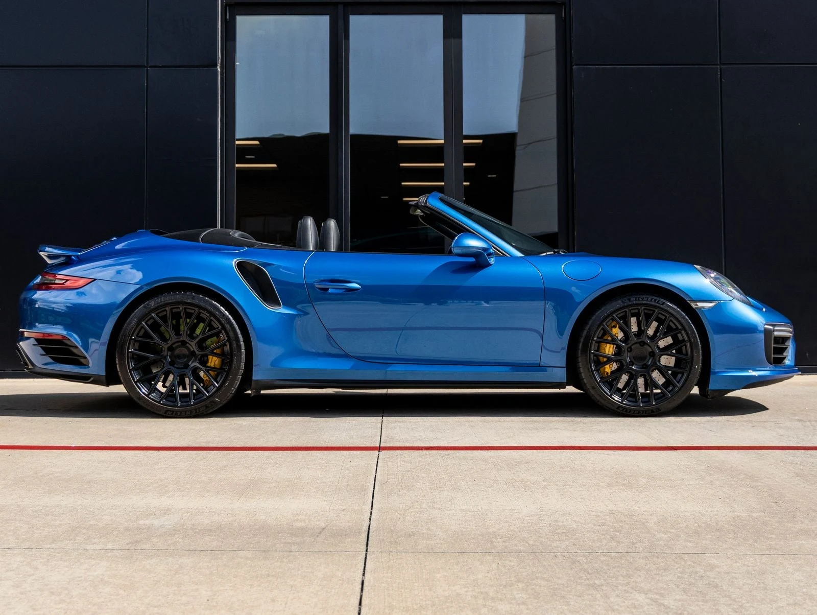 2017 Porsche 911 Turbo S Cabriolet (991.2), 13/20