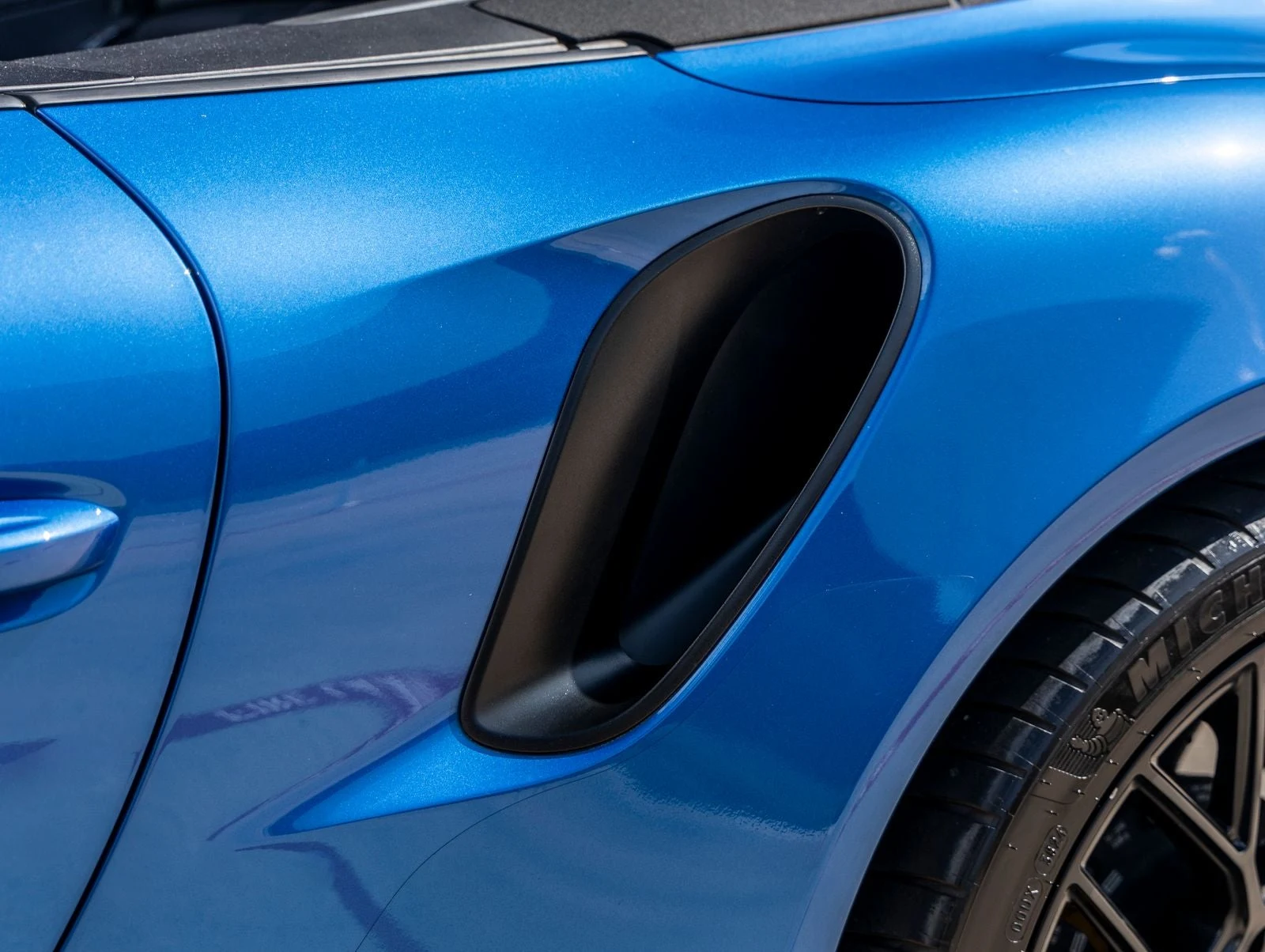 2017 Porsche 911 Turbo S Cabriolet (991.2), 16/20