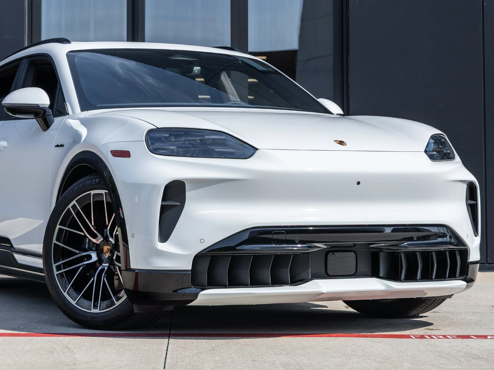 2026 Porsche Cayenne Electric (E4), 9/20