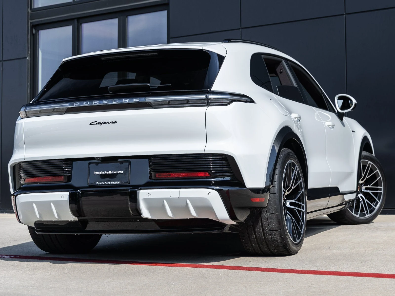 2026 Porsche Cayenne Electric (E4), 11/20