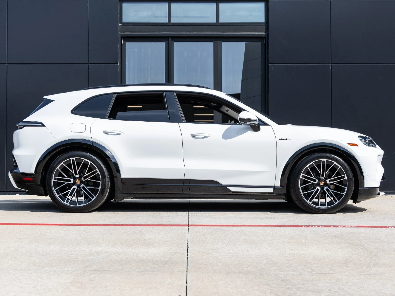 2026 Porsche Cayenne Electric (E4), 12/20