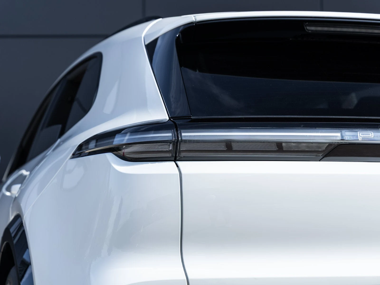 2026 Porsche Cayenne Electric (E4), 14/20
