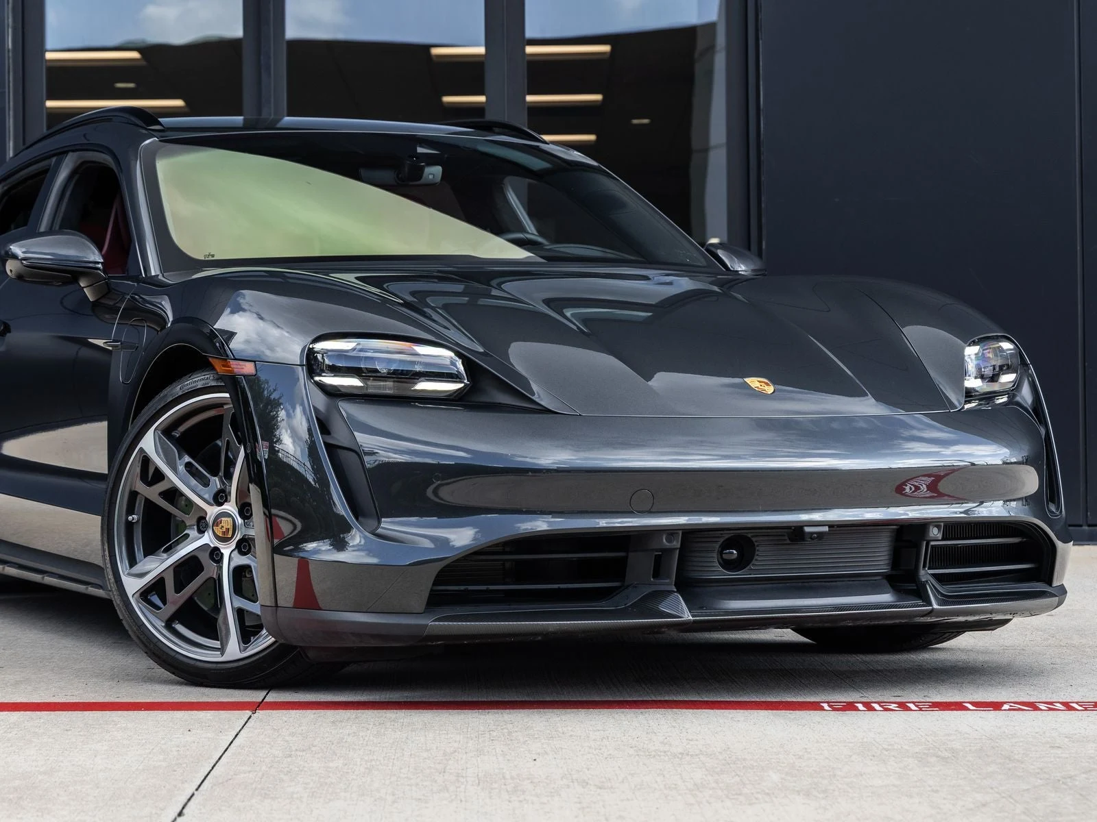 2023 Porsche Taycan Turbo S Cross Turismo (Original Version), 9/20