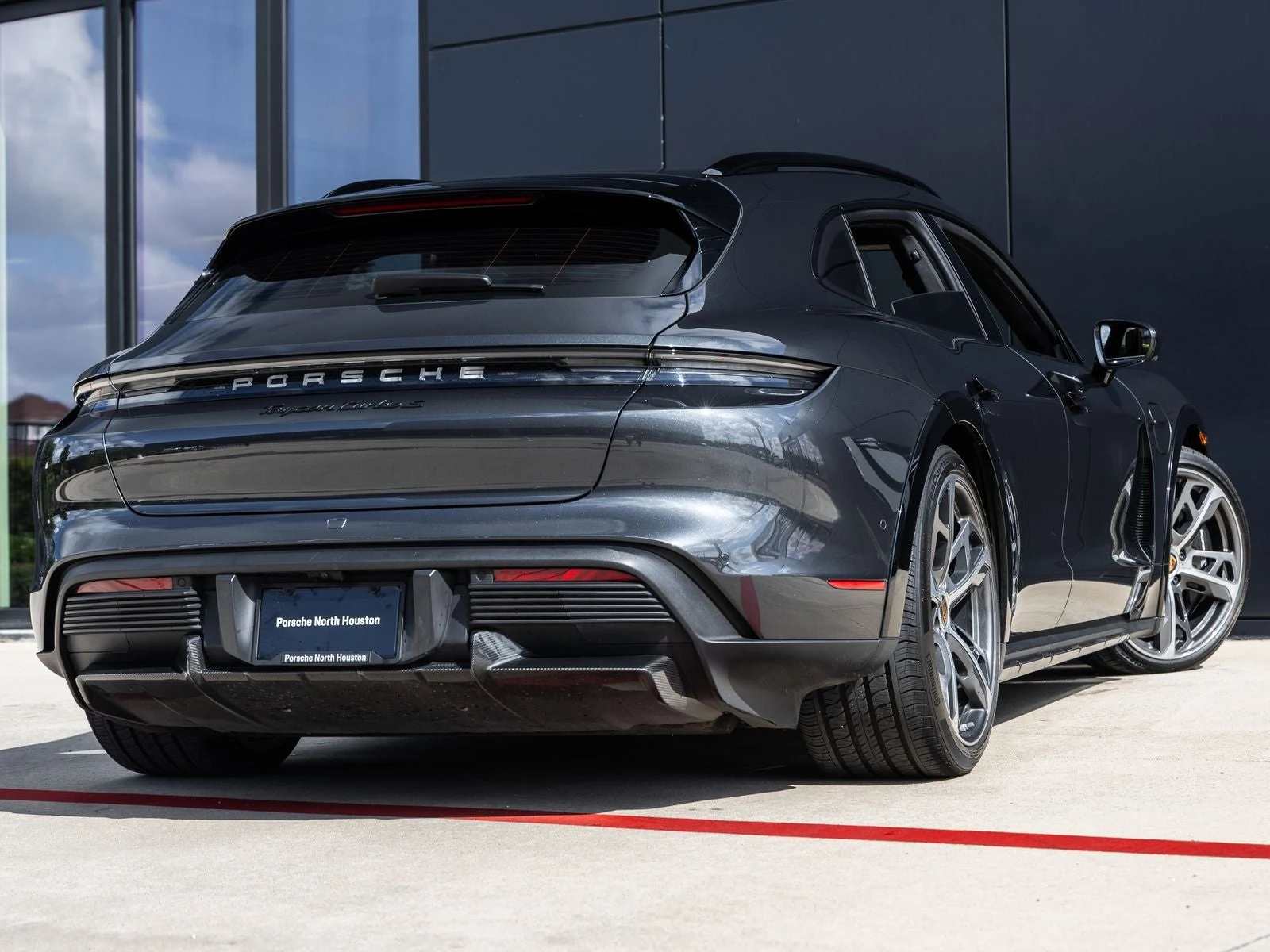 2023 Porsche Taycan Turbo S Cross Turismo (Original Version), 11/20