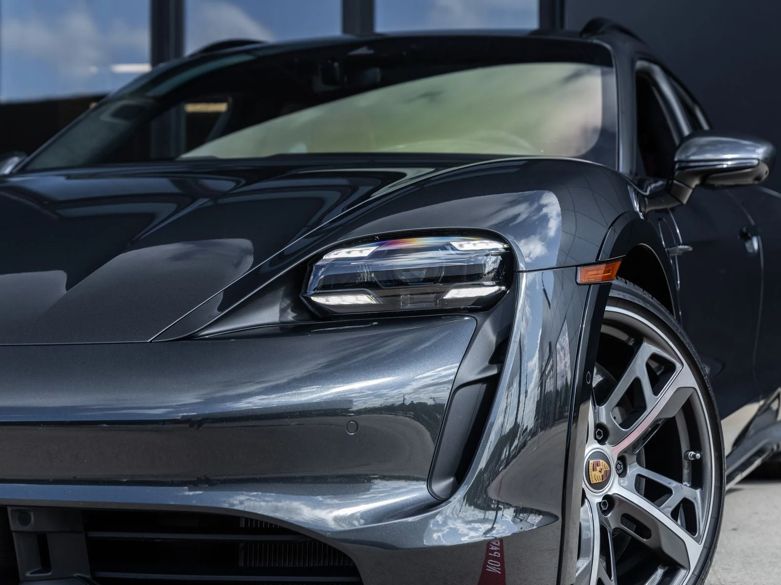 2023 Porsche Taycan Turbo S Cross Turismo (Original Version), 16/20