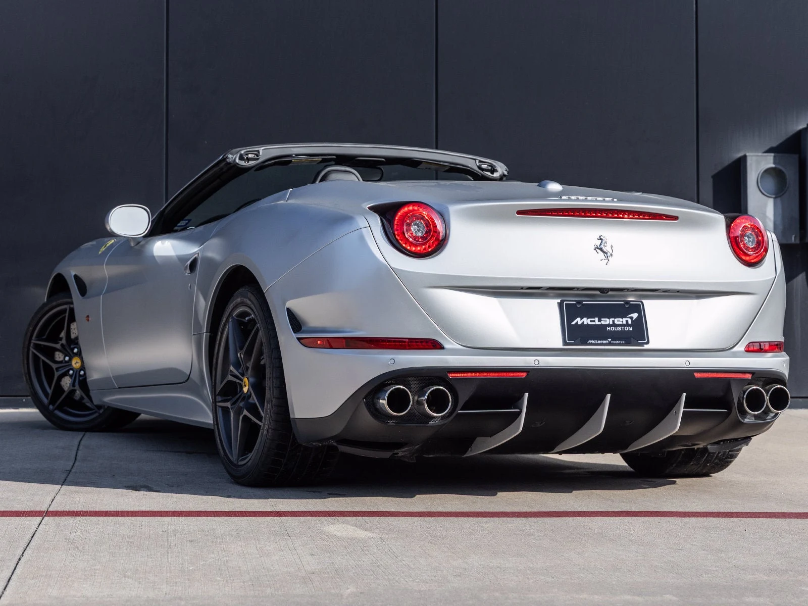 2015 Ferrari California T, 6/20