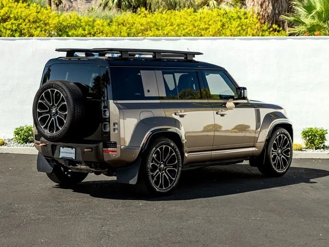 2025 Land Rover Defender OCTA (L663), 6/20