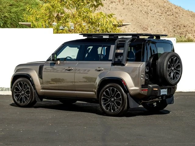 2025 Land Rover Defender OCTA (L663), 9/20