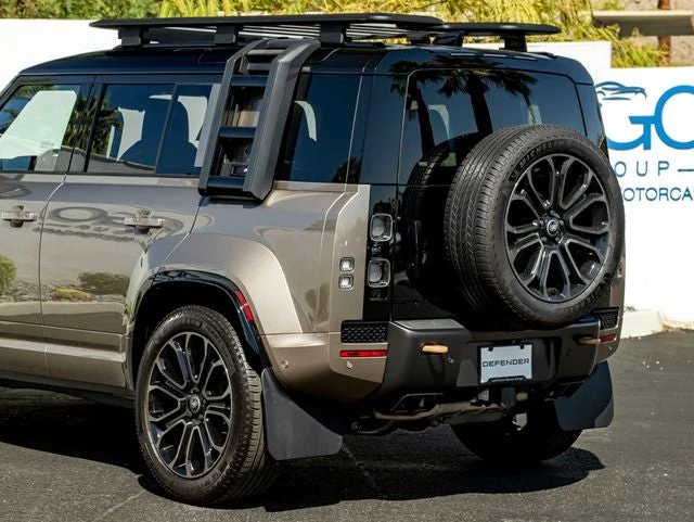 2025 Land Rover Defender OCTA (L663), 10/20