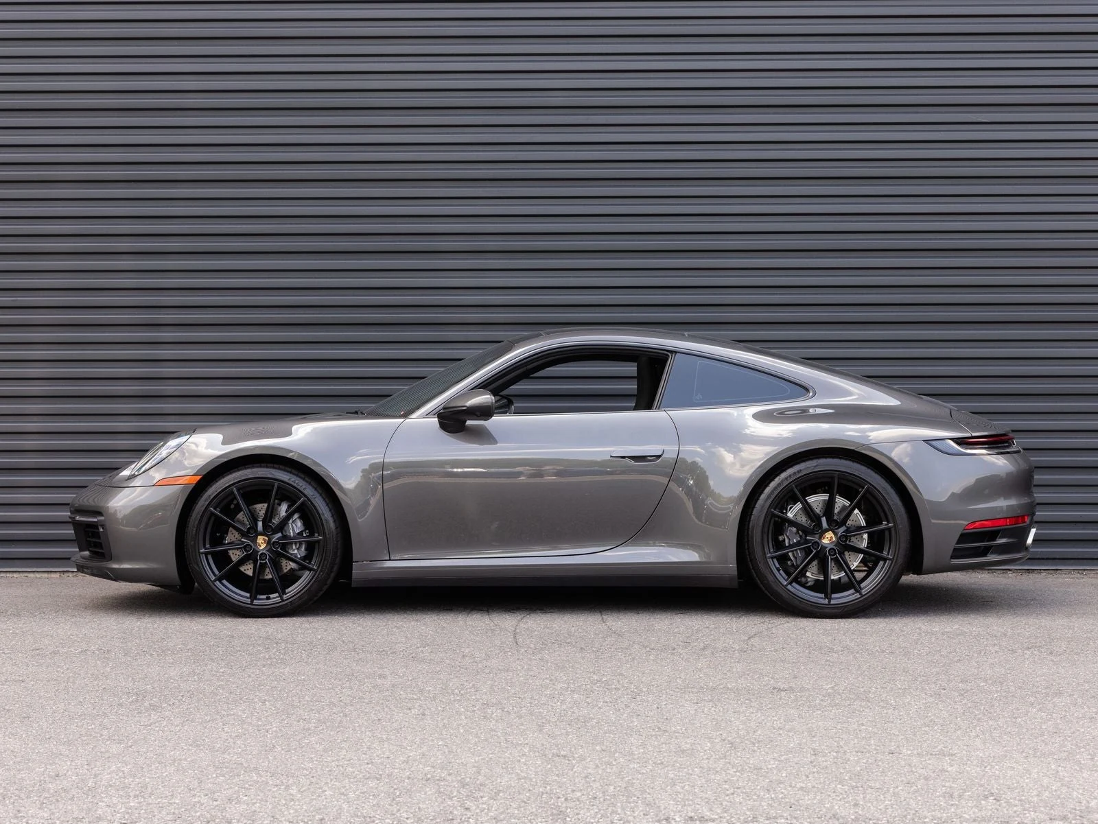 2024 Porsche 911 Carrera (992.1), 2/20