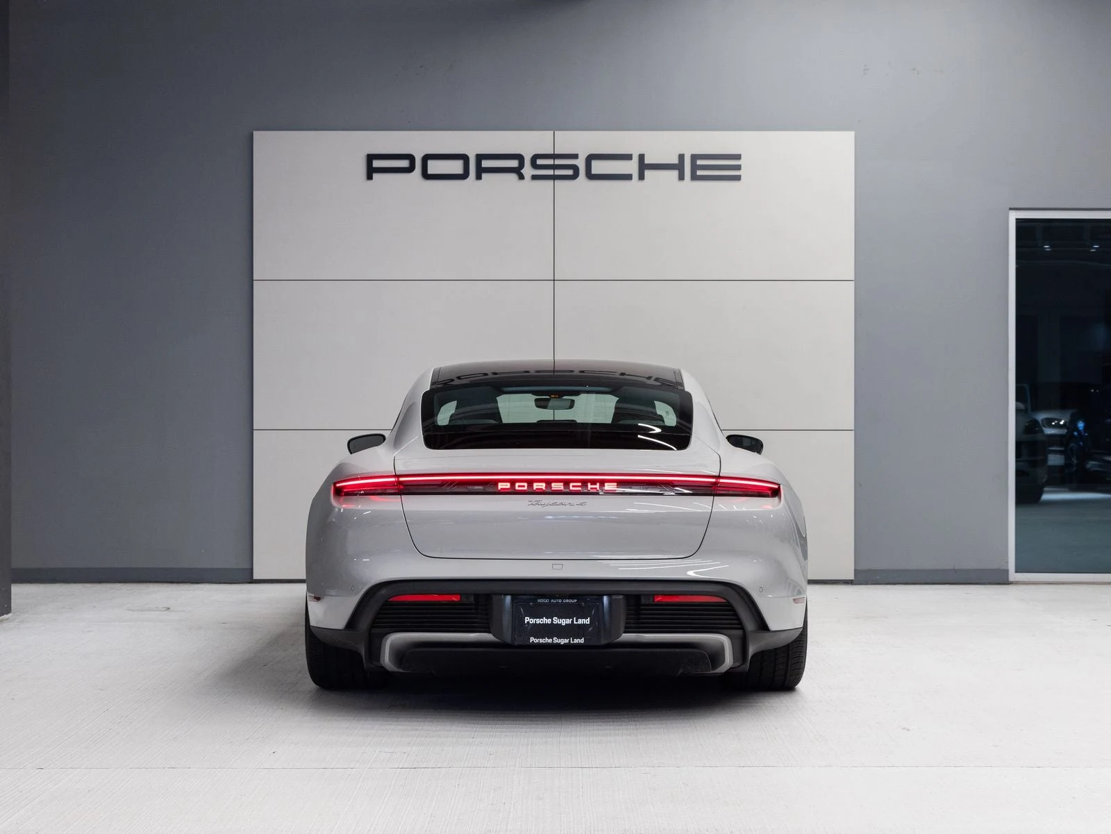 2026 Porsche Taycan 4 Black Edition (2025 Update), 6/20